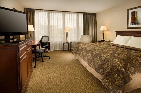 Hotel Drury & East