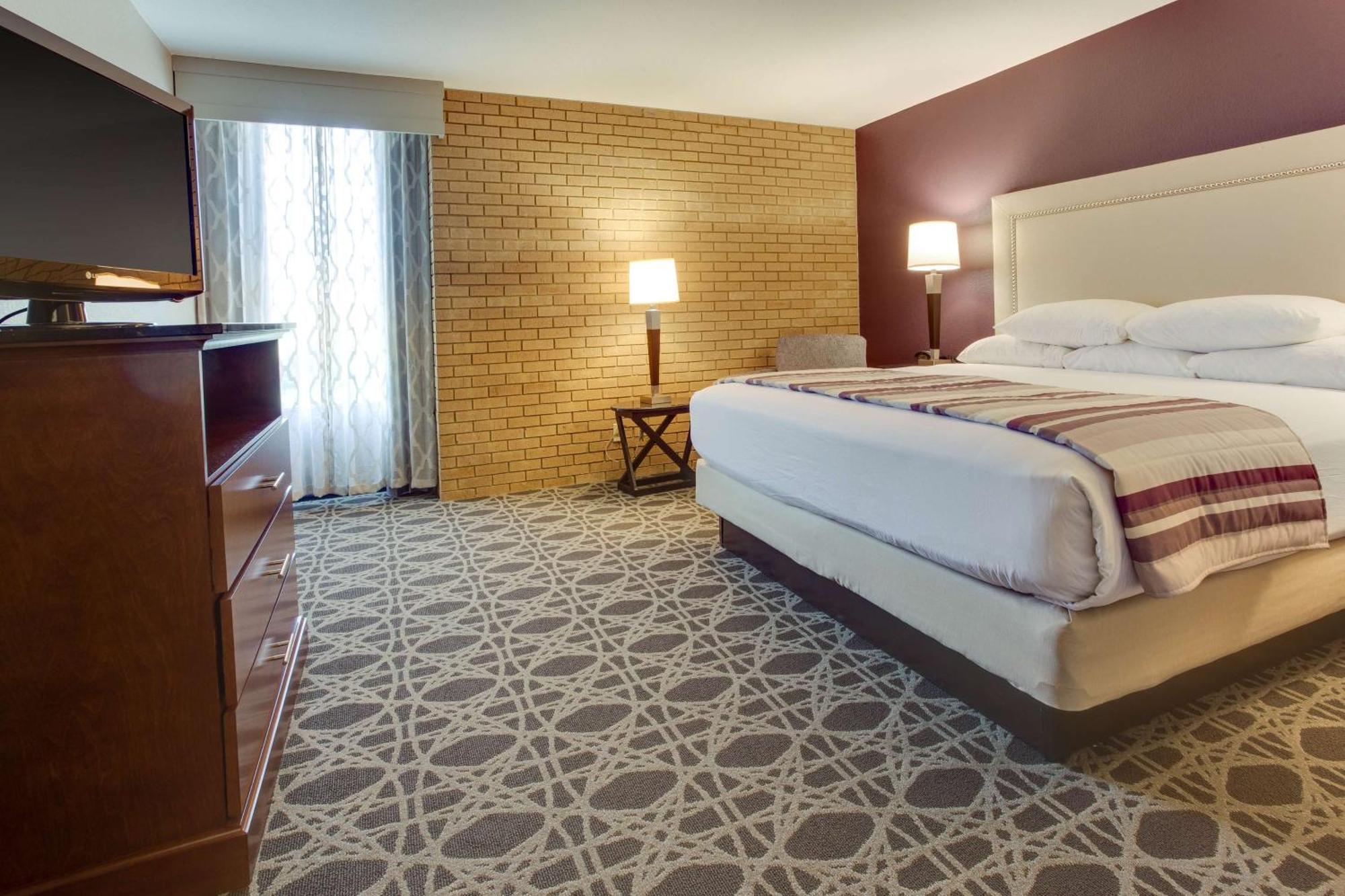 Hotel Drury & East