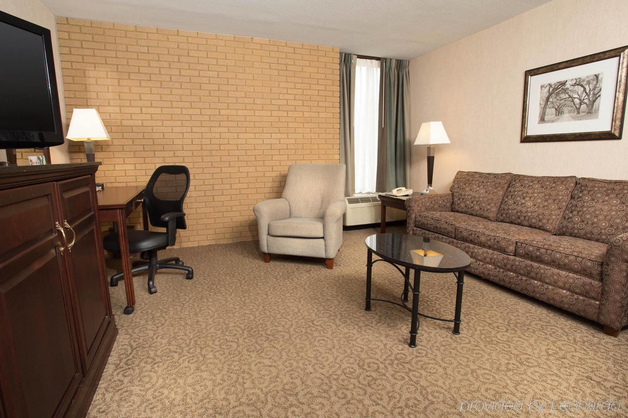 Hotel Drury & East 3*